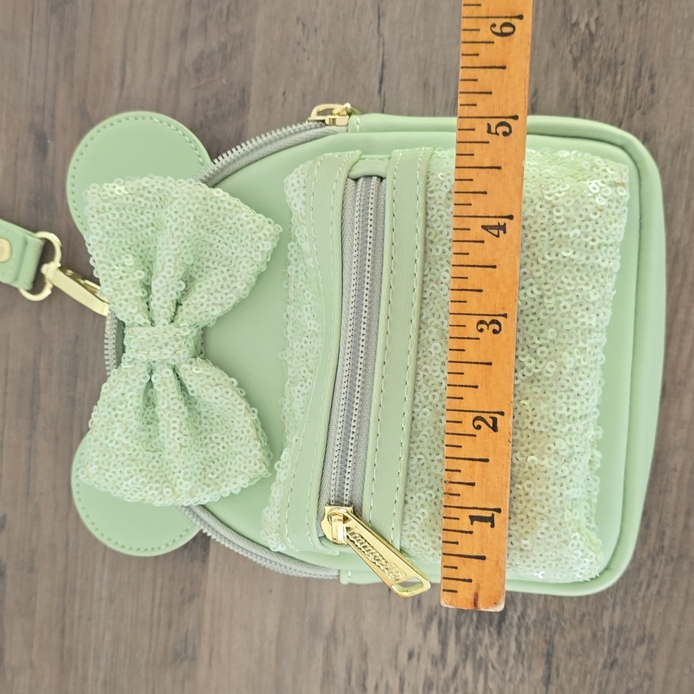 Loungefly Minnie Mouse Mint Sequin Wristlet Mini Bag Wallet - Picture 6 of 8